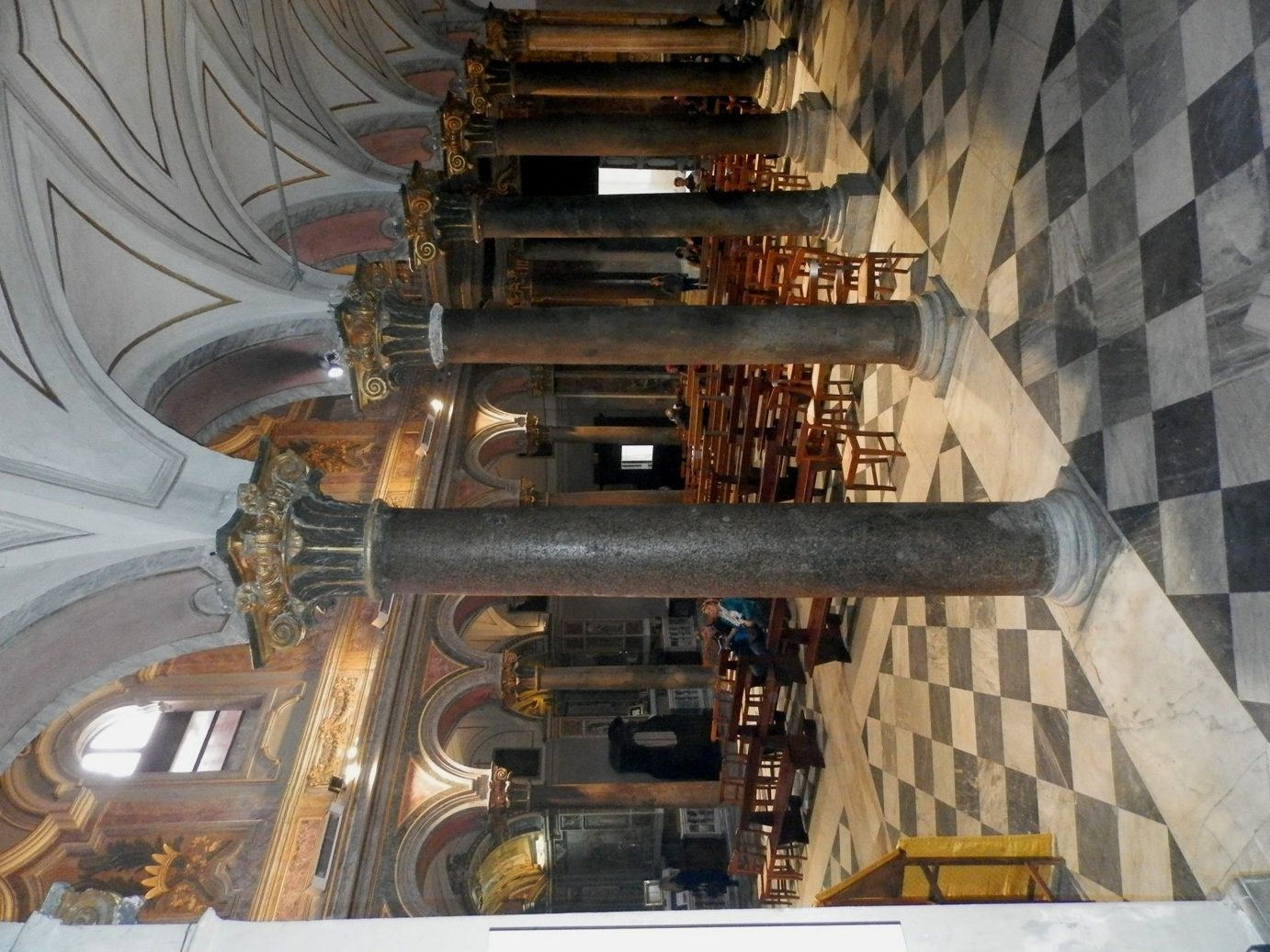 San Bartolomeo all'isola_Basilica_15.JPG